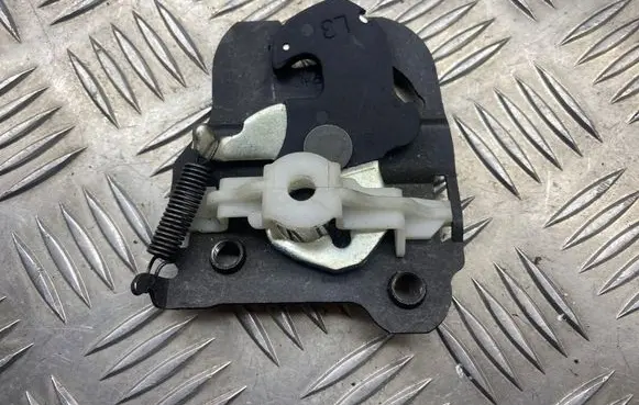 BMW 3 E90 E91 Seat back rest lock catch 7142261