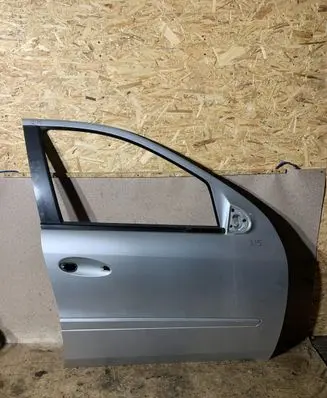 Mercedes-Benz ML W164 Front door