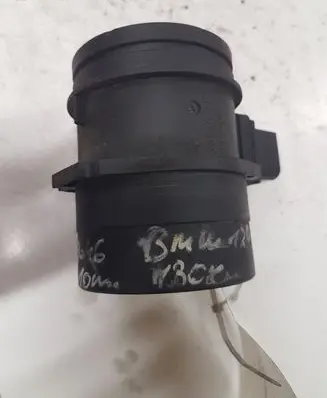 BMW 1 E81 E87 Mass air flow meter 0281006146