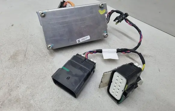 Tesla Model S Voltage converter inverter 104643900B 104699500C 104646900B
