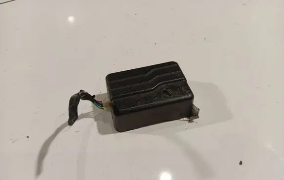 Audi 80 90 B3 Alarm control unit/module