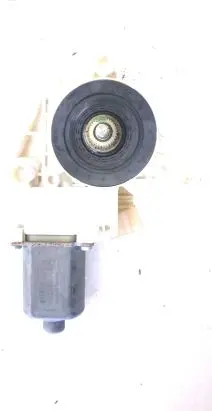 Mercedes-Benz ML W164 Front door window regulator motor A2518200842