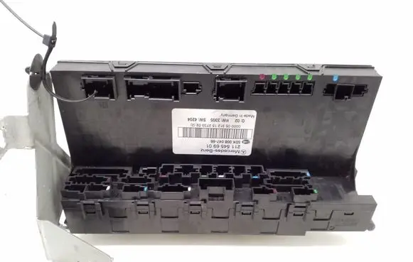 Mercedes-Benz E W211 Fuse module 2115456901 5DK00804766
