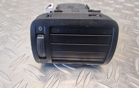 Volkswagen PASSAT B5.5 Dashboard side air vent grill/cover trim 3B0819704D