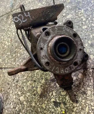 Citroen C5 Front wheel hub