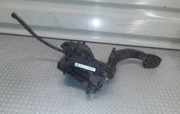 Seat Ibiza IV (6J,6P) Clutch pedal 6R1721059AB