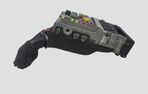 Opel Insignia A Fuse module 13222786