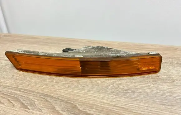 Front indicator light