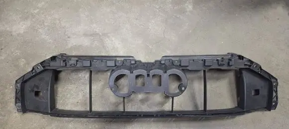 Audi Q3 F3 Front bumper upper radiator grill 83A853692B