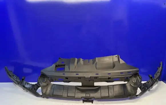 Ford Focus Front bumper lip BM5117E778BA