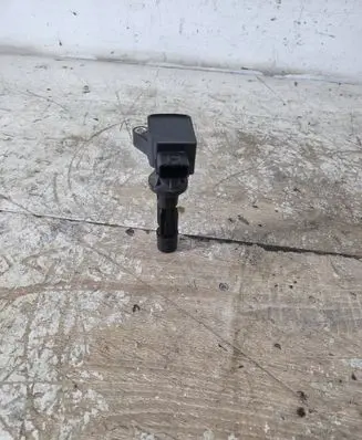 High voltage ignition coil