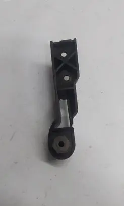 Front bumper mounting bracket