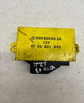 Mercedes-Benz Vito Viano W638 Seat control module 0008206226 SG601645