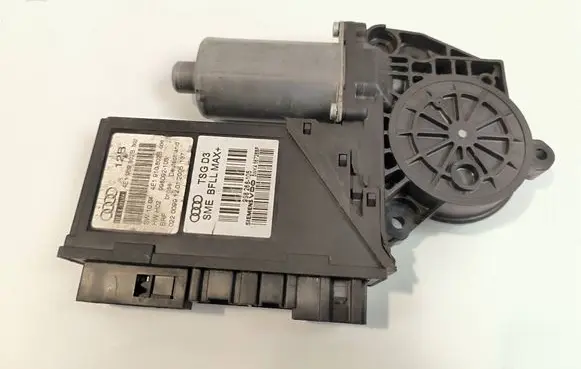 Audi A8 S8 D3 4E Front door window regulator motor 4E1959802B