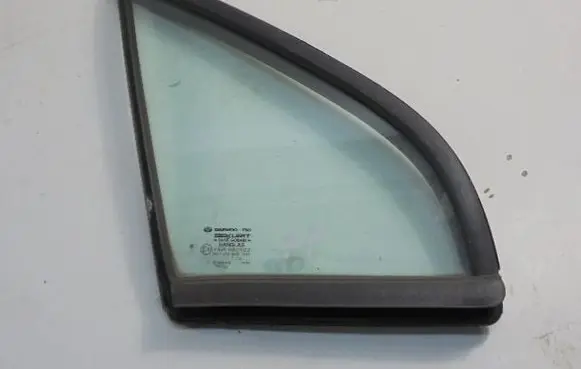 Chevrolet Matiz Front triangle window/glass 