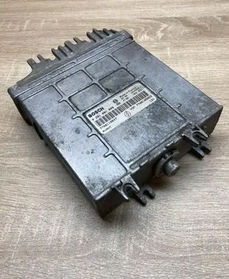 Renault Scenic I Engine control unit/module ECU 7700105953 0281001809 7700110647
