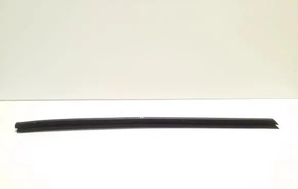 Mercedes-Benz GLC C254 Front door glass trim molding A2547251800