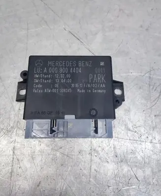 Mercedes-Benz E W212 Parking PDC control unit/module A0009004404