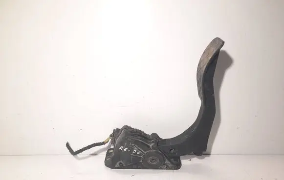 Audi A6 S6 C6 4F Accelerator throttle pedal