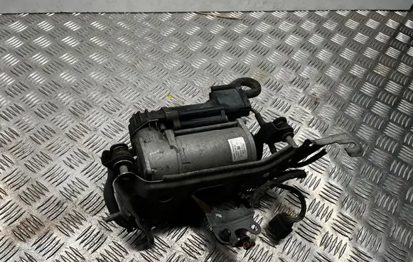 Mercedes-Benz GLC X253 C253 Air suspension compressor/pump A2133200104 4430200191 26071610