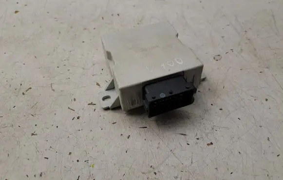 Toyota Corolla Verso AR10 Window wiper relay 859400F010 859400F010A