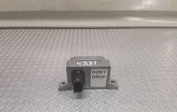 Mitsubishi Grandis ESP acceleration yaw rate sensor MN102338