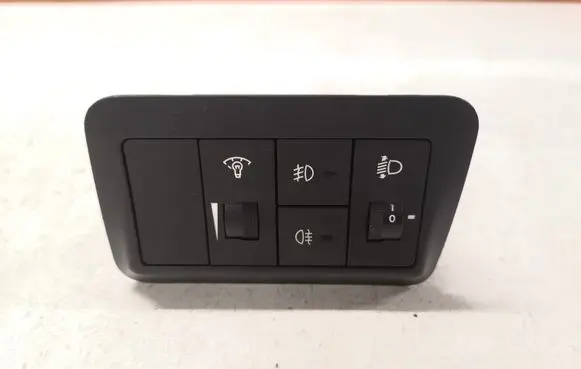 Hyundai Santa Fe Headlight level height control switch 202002962 70214C
