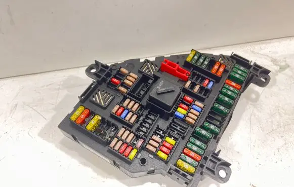 BMW 5 F10 F11 Fuse box set 9234424