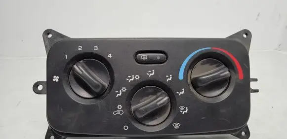 Jeep Cherokee Climate control unit P55037533AD 58024B