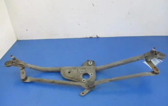 Audi A4 S4 B5 8D Front wiper linkage and motor 8D1955605B