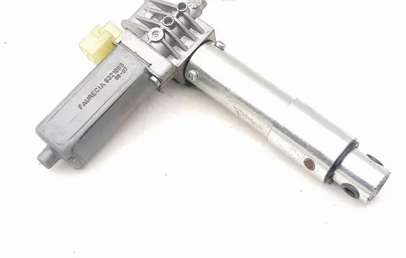 BMW X5 E70 Seat adjustment motor 8321086