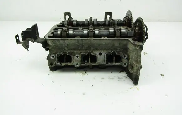Opel Corsa C Engine head 