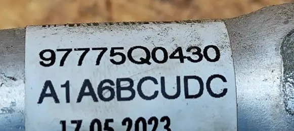 Air conditioning (A/C) pipe/hose
