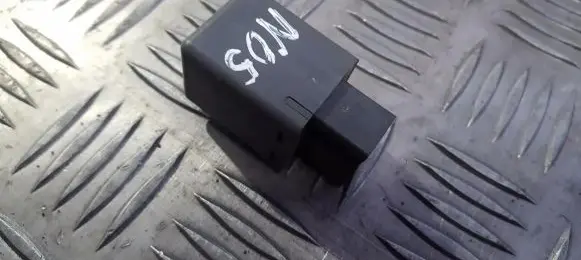 Nissan Almera N16 Other relay 24330c9900