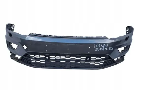 Volkswagen Tiguan Front bumper 5NA807221