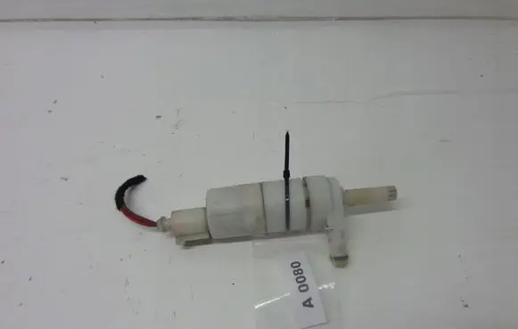 Mercedes-Benz A W169 Windscreen/windshield washer pump