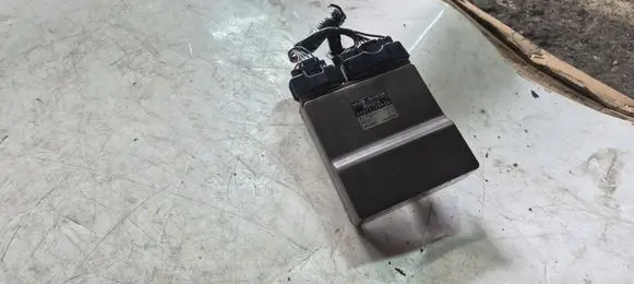 Toyota Corolla Verso E121 Fuel injection control unit/module 8987120030 1310001041