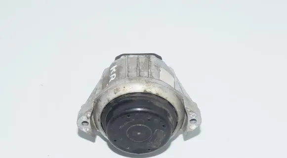 BMW 1 E81 E87 Engine mount bracket 139811