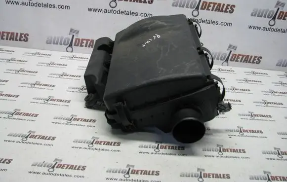Toyota Prius (XW20) Air filter box 1001406970