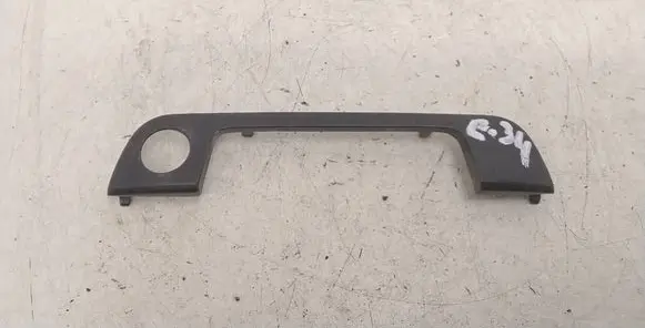 BMW 5 E34 Front door handle cover 51211928206