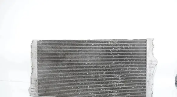 BMW 5 GT F07 Coolant radiator 7805627 17117805627 8509175