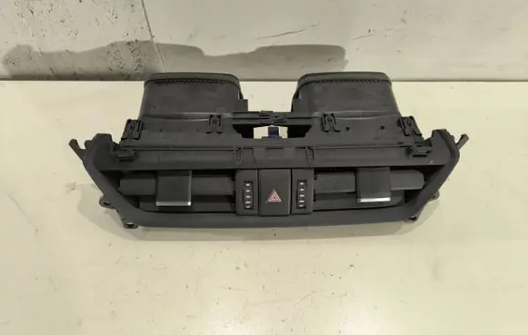 Toyota RAV 4 (XA50) Dash center air vent grill 4556532191
