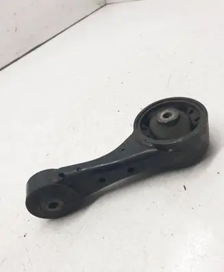 Lexus RX 330 - 350 - 400H Engine mount bracket