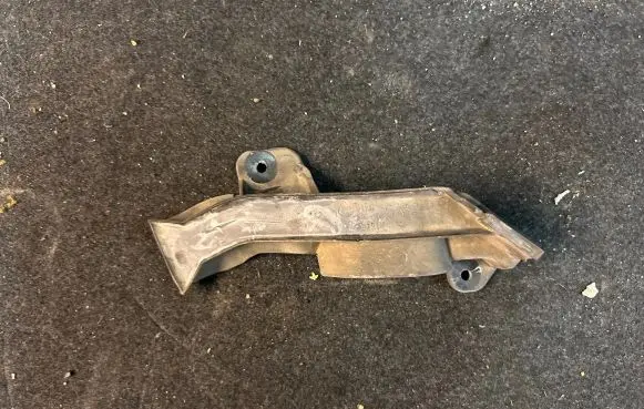 BMW 5 F10 F11 Other engine bay part 7206569
