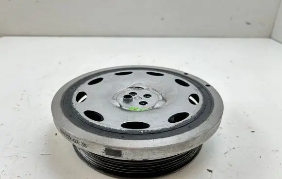 Mercedes-Benz GLC X253 C253 Crankshaft pulley A6540303900