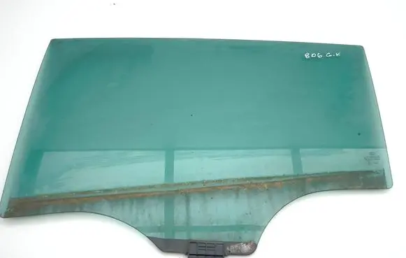 KIA Sportage Rear door window glass
