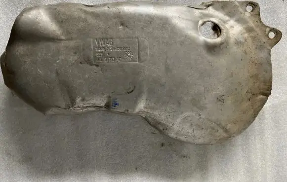 Volkswagen Sharan Exhaust heat shield 04L131783AC