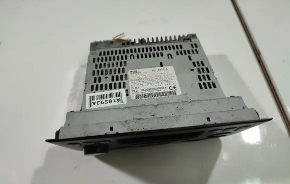 Radio/CD/DVD/GPS head unit