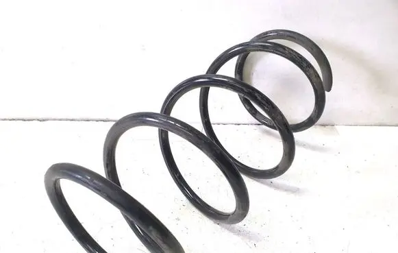 Toyota Avensis T270 Front coil spring 