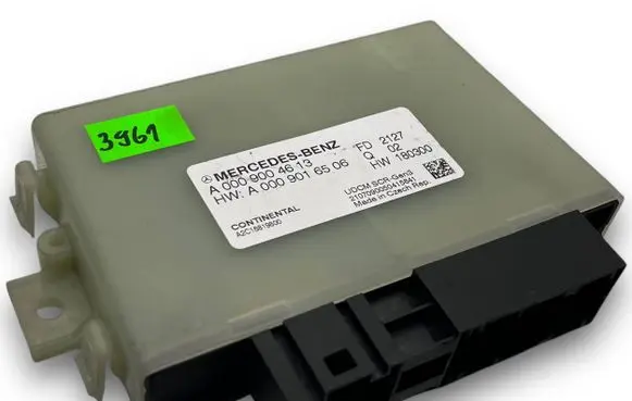 Mercedes-Benz C W205 Central body control module S3961 A0009004613